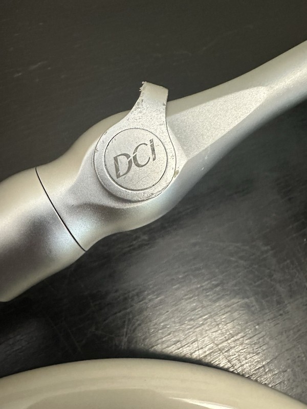 Precision Comfort Premium Autoclavable Short Vacuum Valves w/Quick Disconnect gallery