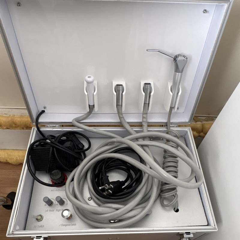 Portable Oil-Free Dental Air Compressor with Suction System for Dentistry gallery