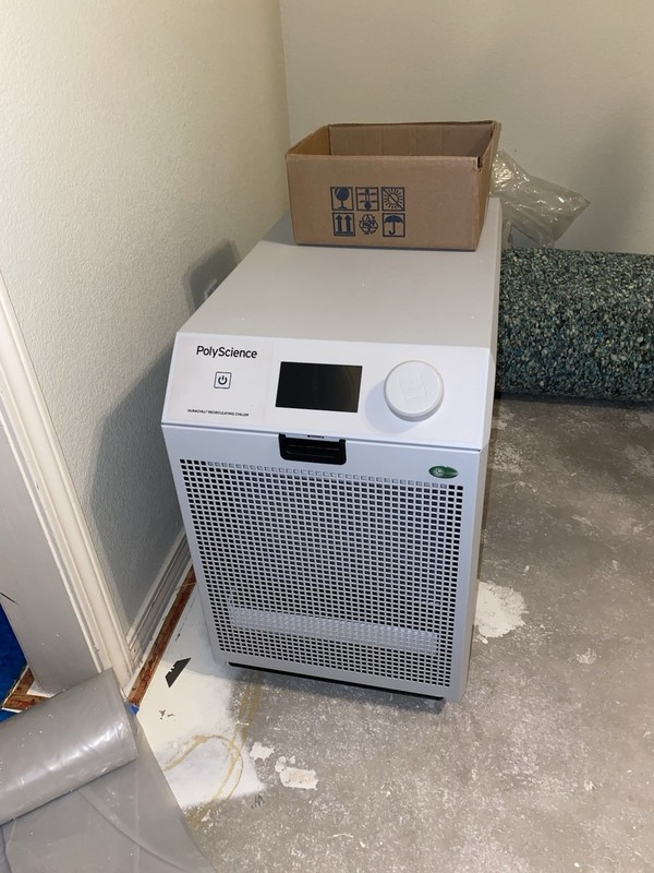 Polyscience 7 Liter MX Heated Circulator And BVV™ Pro Series 14.1CFM Vacuum Pump gallery