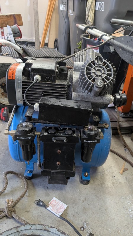 Jun-Air CustomAir Dental Air Compressor 2000-40BD2 Quiet 230V 40L Restored gallery
