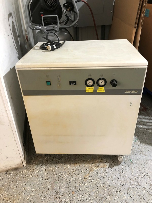 Jun-Air 4000-40M Oil-less Cabinet Compressor FOR PARTS ONLY