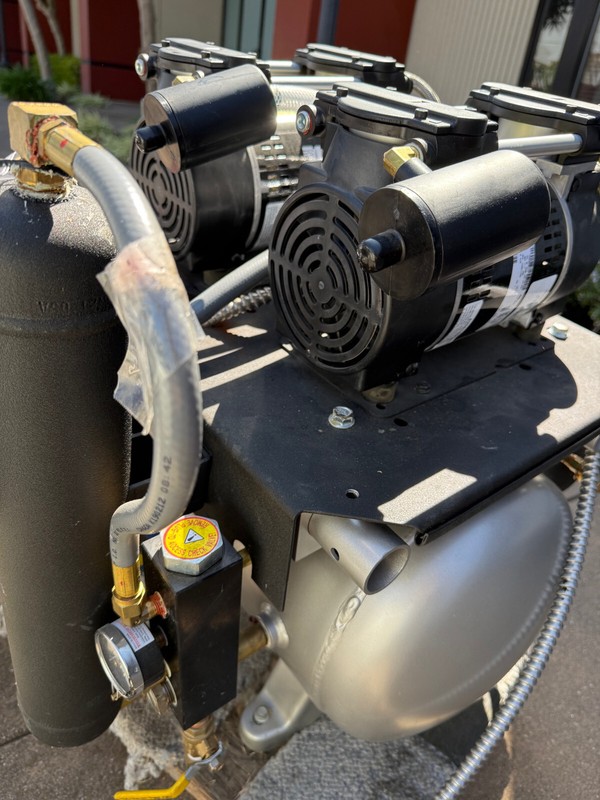 Midmark PowerAir P22 Oil-less Dental Air Compressor - PRE-OWNED gallery