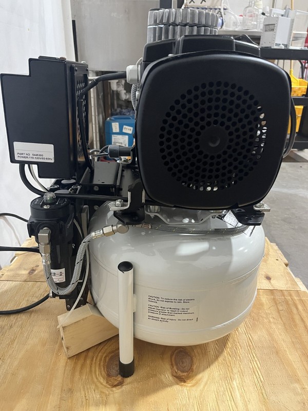 JUN-AIR Oil Free Dental Air Compressor w/ Air Dryer 1000-US1 gallery