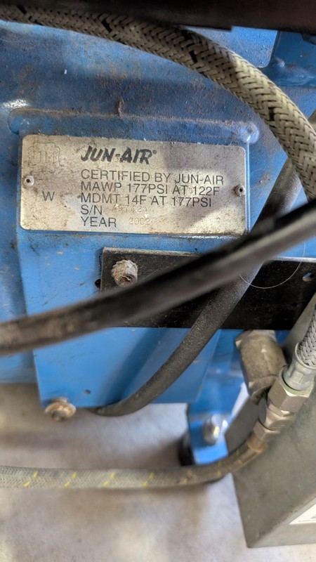 Jun-Air CustomAir Dental Air Compressor 2000-40BD2 Quiet 230V 40L Restored gallery