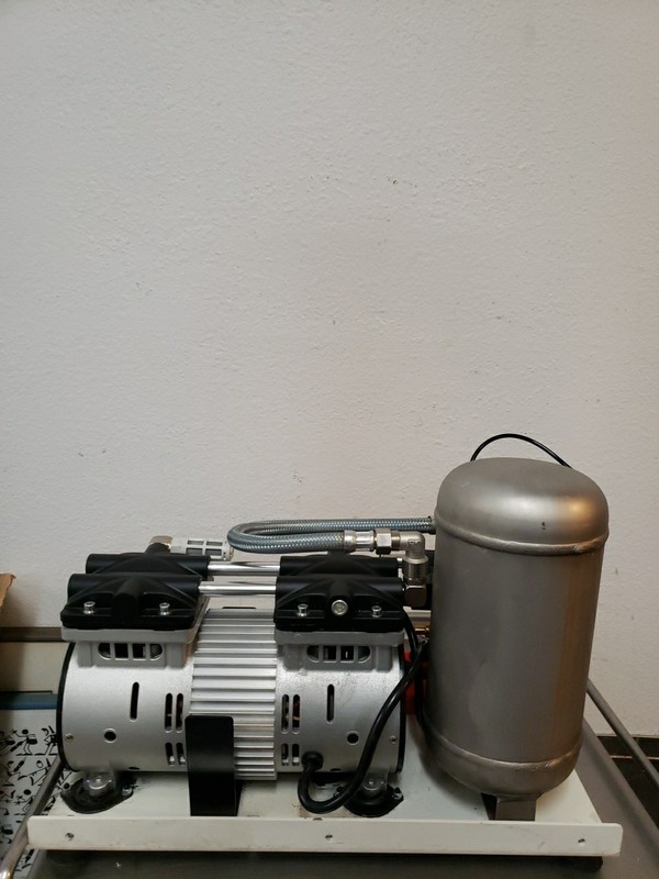 AIR PUMP C120 Dental Air Compressor gallery