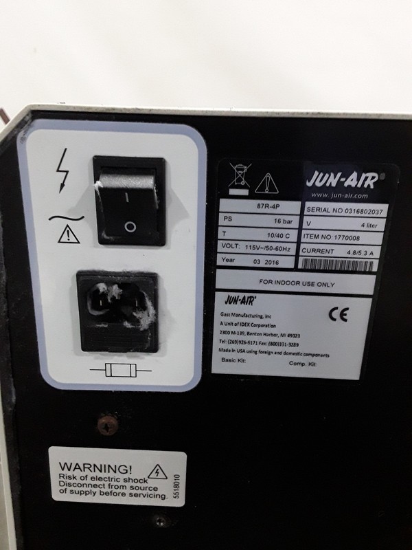 Jun-Air 87R-4P Dental Air Compressor gallery