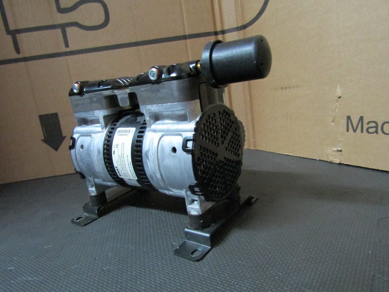 Ramvac Aeras Compressor Head (1/2 HP) GAST - Knocking - For Parts or Repair Only gallery