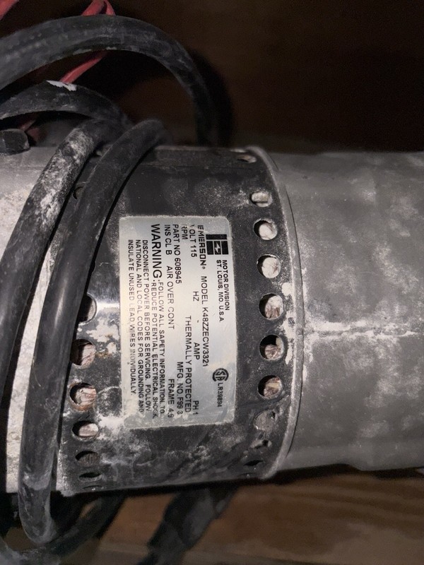 2688VE44 Thomas Oil-less WOB-L Piston Vacuum Pump - Voltage: 115V AC (60 Hz) gallery