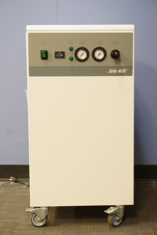 Jun-Air OF302-25MQ2 Medical Oil-Free Air Compressor