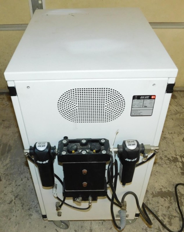 Jun-Air OF302-25MD2 Oil-less 25Liter 120 PSI Quiet Compressor (#4655) gallery