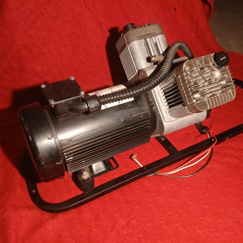 Air Techniques AirStar AS21 (2-1) Dental Air Compressor Head & Motor 115v WORKS