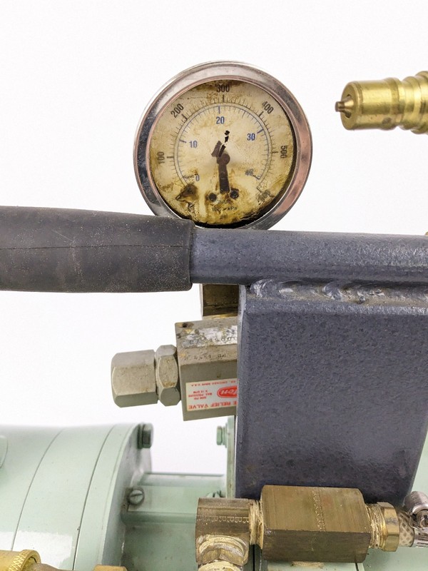 Hampden Engineering H-MRS-0 Laboratory Vacuum Pump System w/ Gauge & Valve gallery