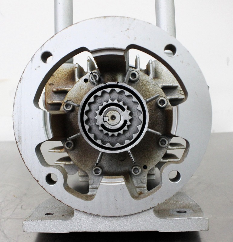 Gast 2067-V108 Oil-Less Rotary Vane Vacuum Pump, 1HP, Continuous Du (3320713368) gallery
