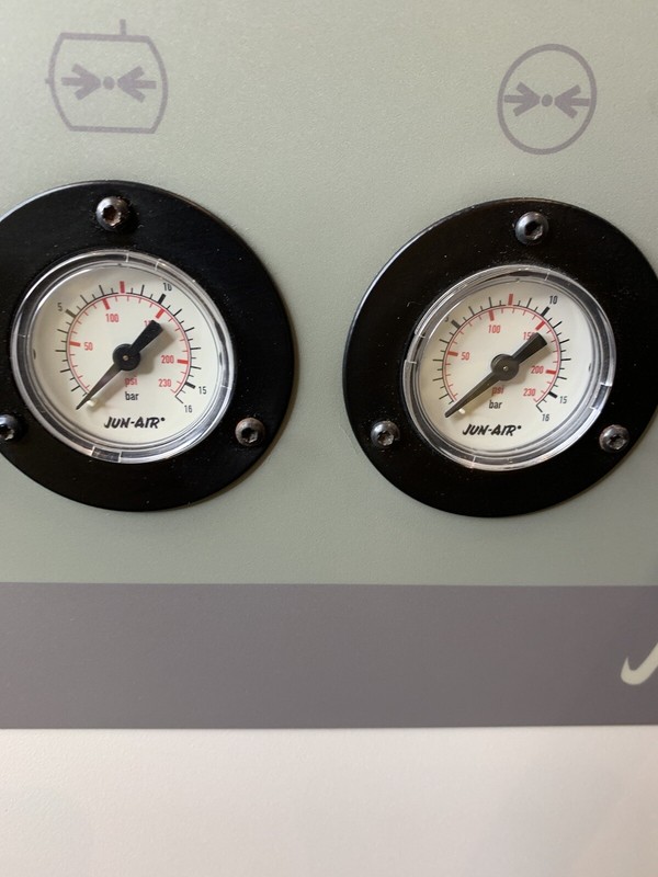 Jun-Air OF302-4M 4L Air Compressor Cabinet Dental Rocking Piston Oil-less 105Hrs gallery