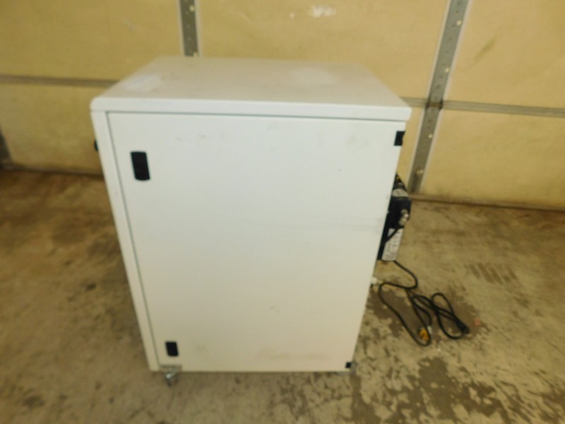 Jun-Air OF302-25MD2 Oil-less 25Liter 120 PSI Quiet Compressor (#4655) gallery