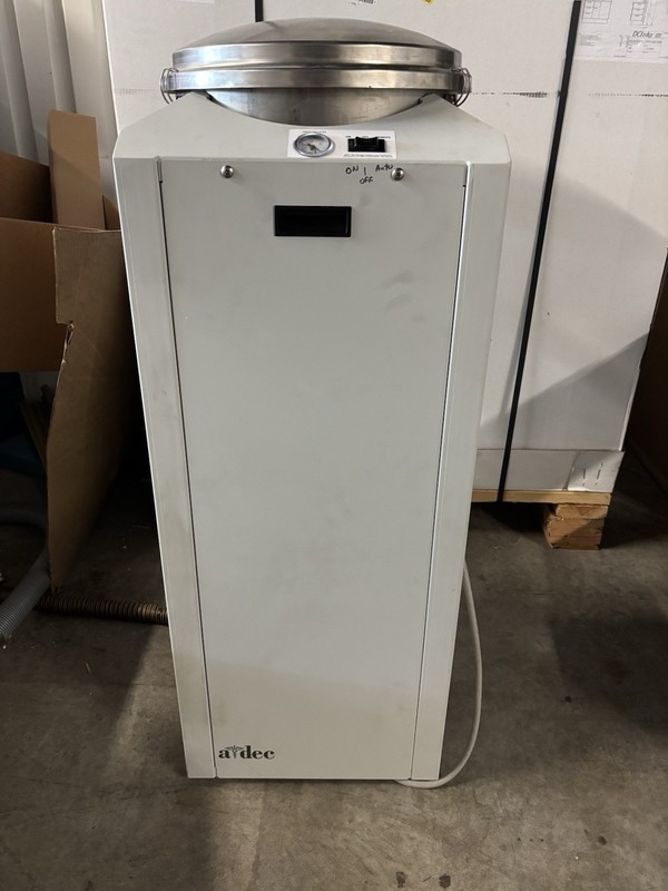 Adec DV7 Vacuum