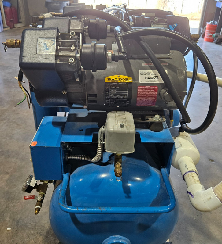 Tech West Ultra Clean Oil-less Air Compressor ACO6T2 gallery