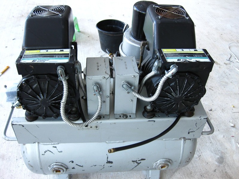 JB Dental Air Compressors Dual Head JBC420 200 PSI 2HP 230V 20 Gal KAT4-0100-CAV gallery