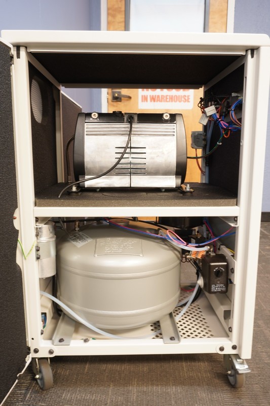 Jun-Air OF302-25MQ2 Medical Oil-Free Air Compressor gallery