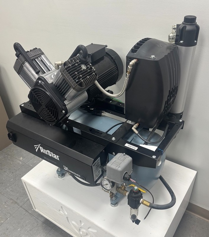 Air Techniques AirStar 22 (AS22) - 1.5HP Single Head 220V Dental Air Compressor gallery
