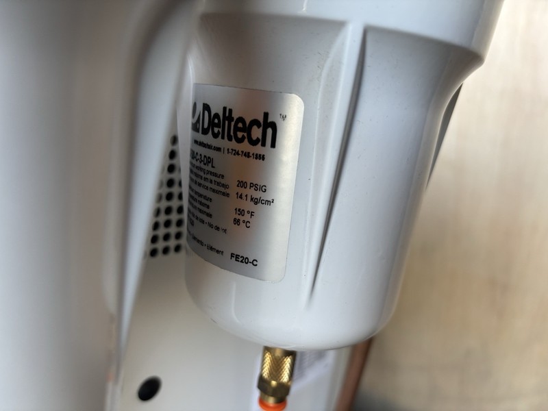 Jun-Air OF302-4M Oil-Free Air Compressor 4 Liter w/ Deltech Filter System gallery