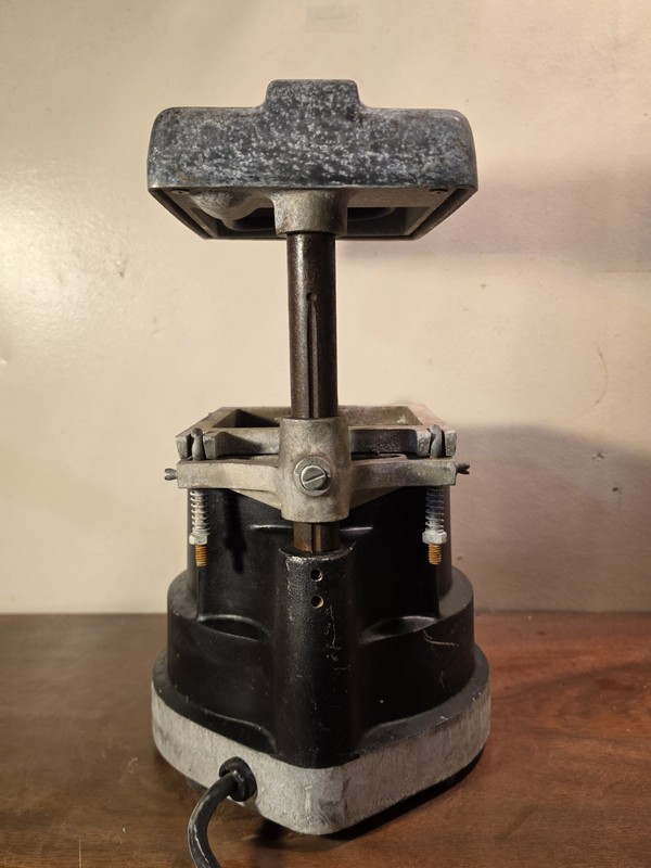 Dental Vacuum Forming Molding Machine Model 101 T&S Dental USA Made Works Great gallery