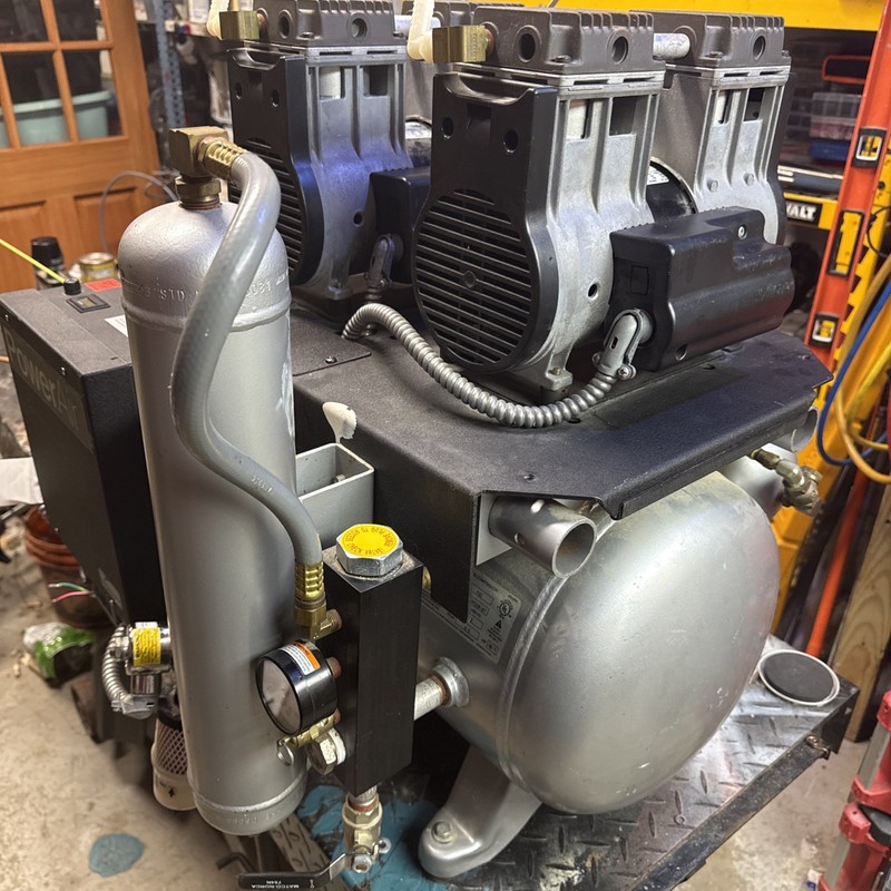 Midmark PowerAir P22 Dental Compressor Oil-Free — Used, Great Condition gallery