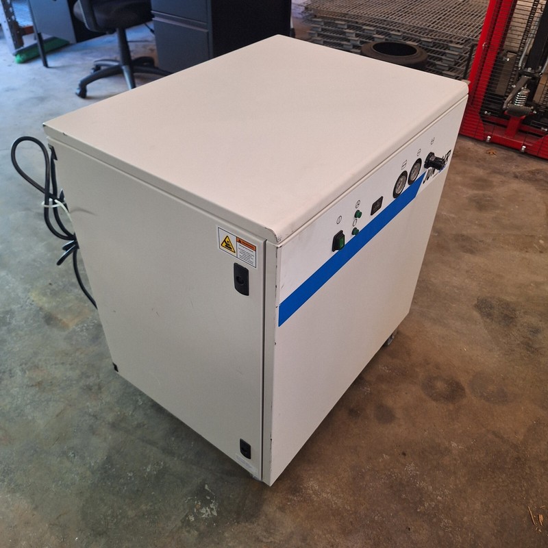 JUN-AIR Electric Air Compressor: Enclosed, Oil Free, 2 hp, 9 cfm, 120 psi Max gallery