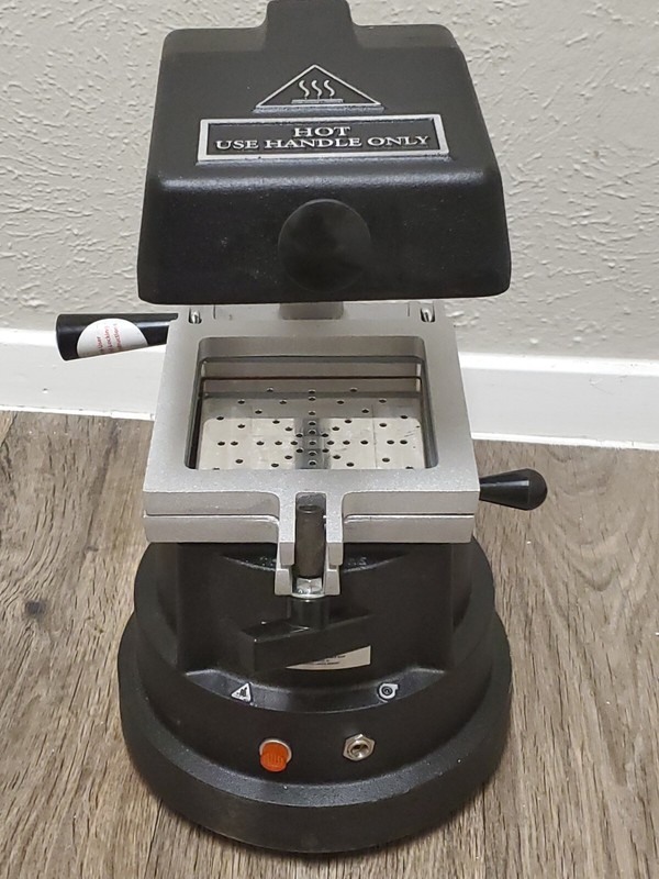 Henry Schein Vacuum Forming Machine Model 101 Dental Molding w/ broken switch gallery