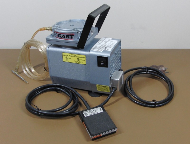 Gast D0L-101-AA Medical / Dental Diaphragm Vacuum Pump Air Compressor